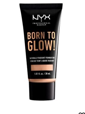 NYX Born To Glow Liquid Foundation - Beige/Vanilla Tone